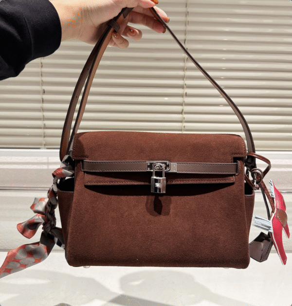 H-Top-grain cowhide messenger bag-122