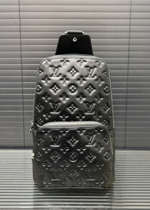 L-AVENUE series chest bags-141