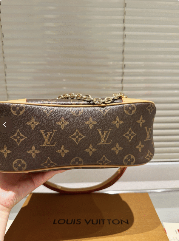 L-New shoulder bag, croissant  101 - Image 8
