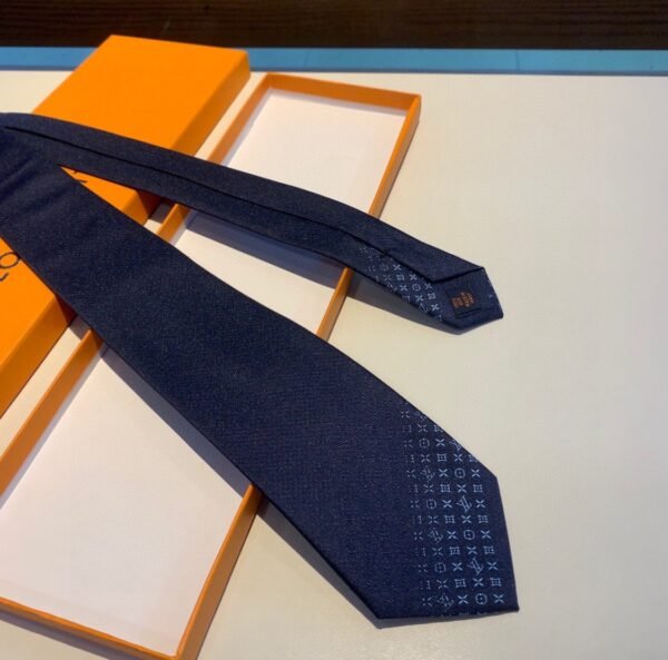 L-New classic tie-59