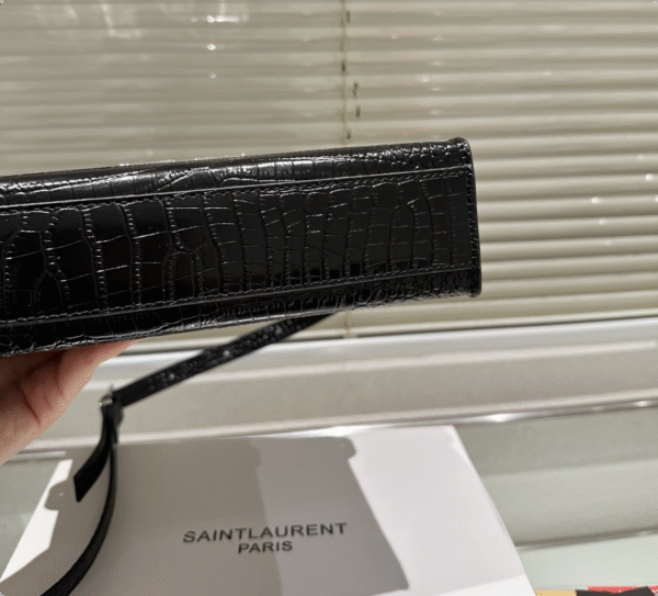 S-Classic crocodile embossed bag-120 - Image 3