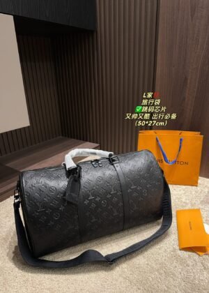 L-Classic embossed travel bag-125