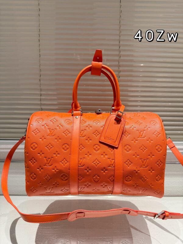 L-Classic and modern traveler's travel bag-130