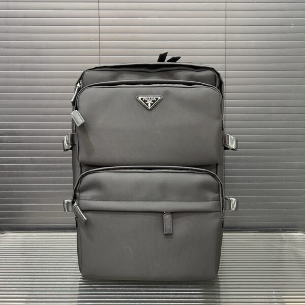 P-Classic triangular badge backpack-154