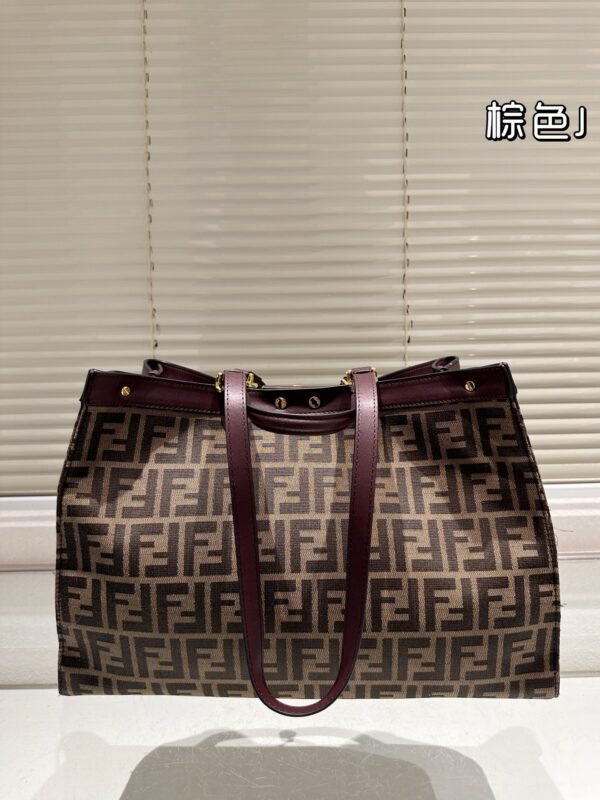 F-Classic Peekaboo Collection-194 - Image 2