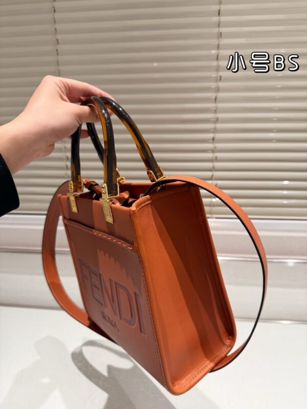 F-Gradient Logo, Tote Bag-195 - Image 3