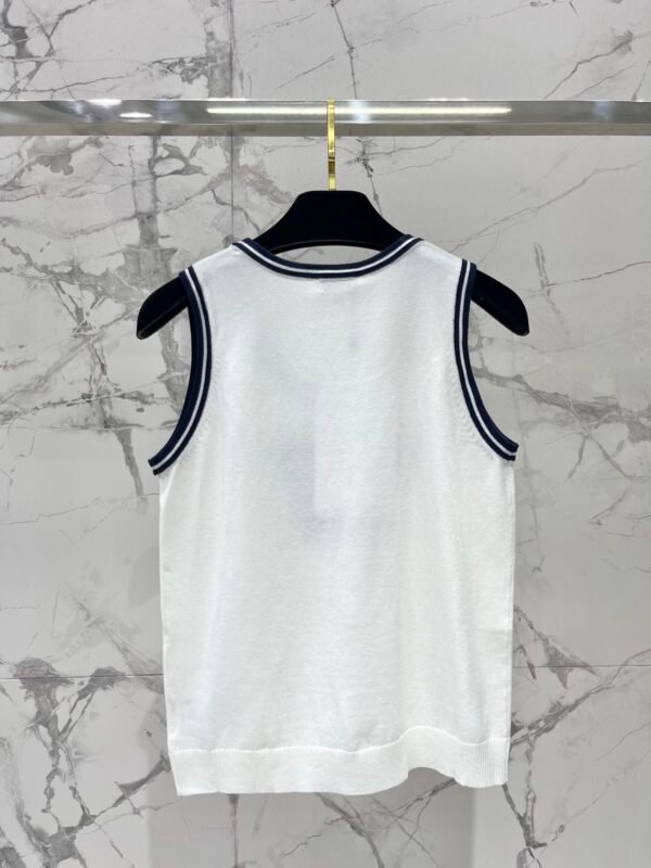 C-Classic black and white contrast vest-232 - Image 3