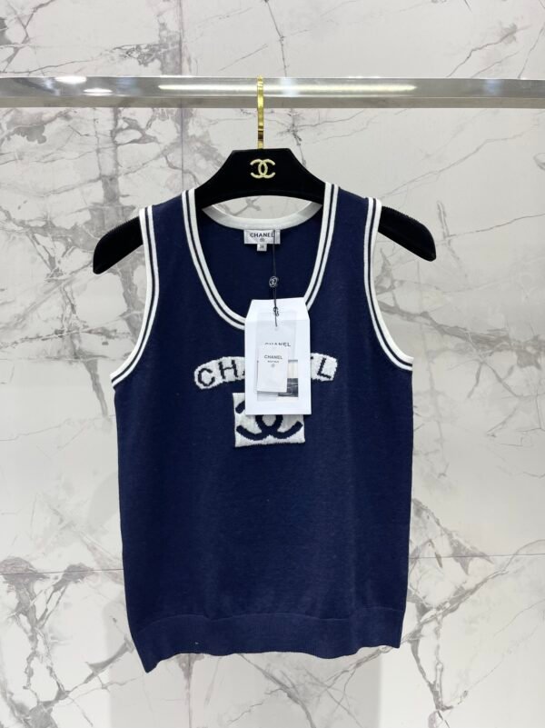 C-Classic black and white contrast vest-232 - Image 4