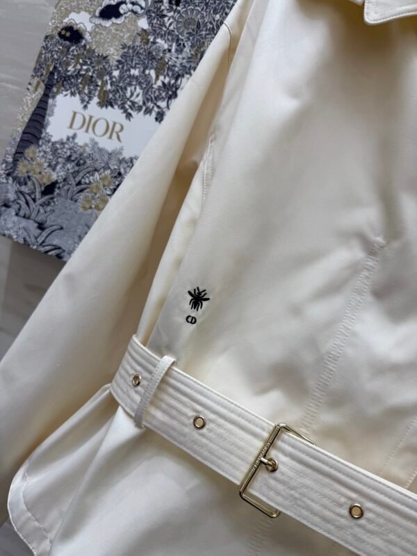 D-A classic short trench coat with a cinched waist-259 - Image 2