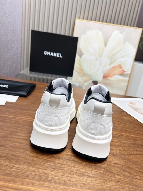 C-New thick-soled height-increasing white sneakers-303 - Image 3