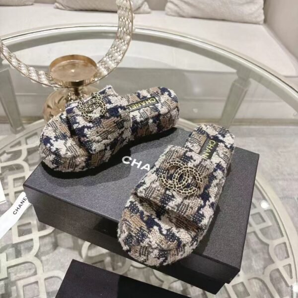 C-New thick-soled sandals-305
