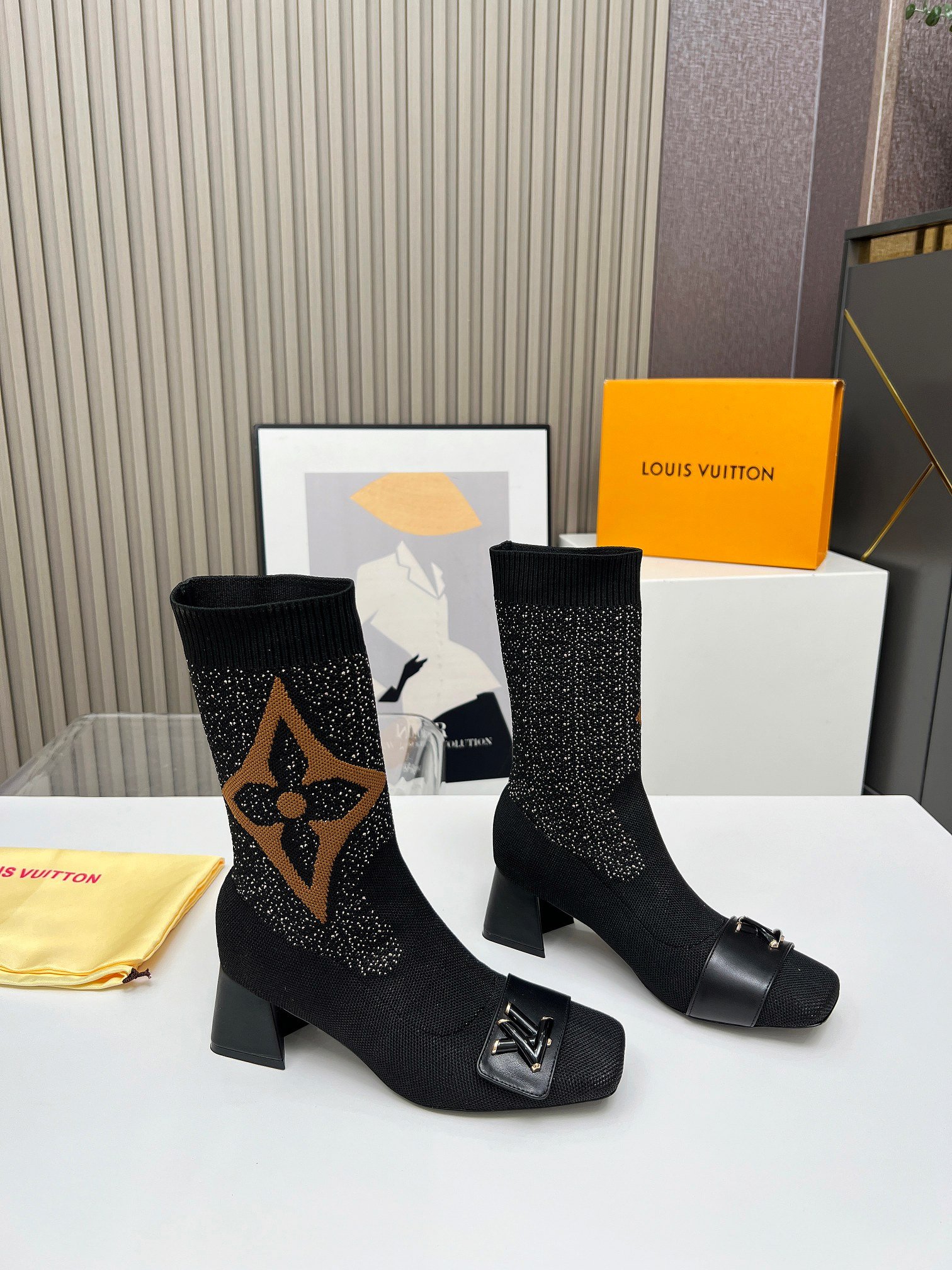 L-Classic boots-333 - Image 2