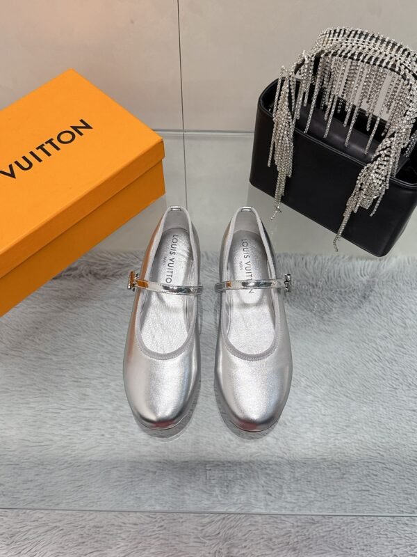 L-The latest single shoes-339