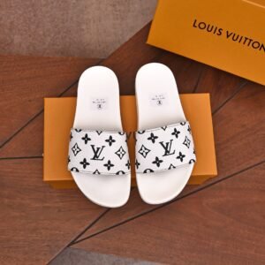 L-The latest style of slippers-348