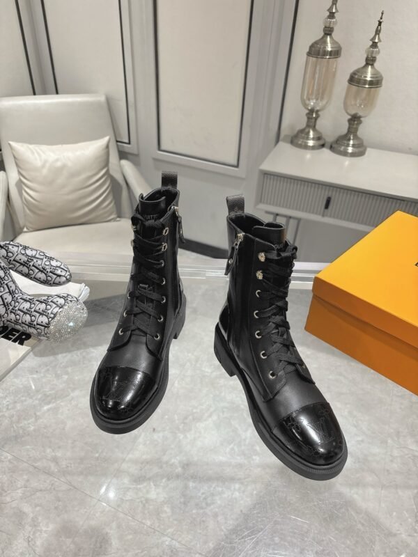 L-Classic high-end ankle boots-359