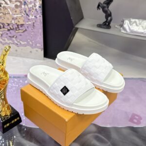 L-Classic Slippers-361