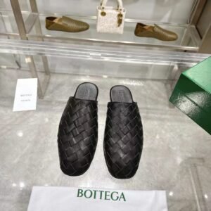 B-Classic Square Toe Flats -367