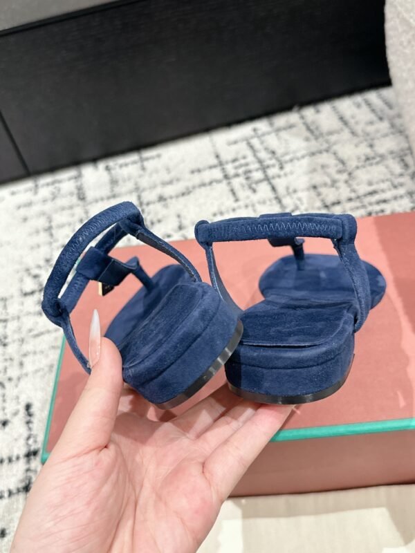 LP-Classic flip-flops-382 - Image 7