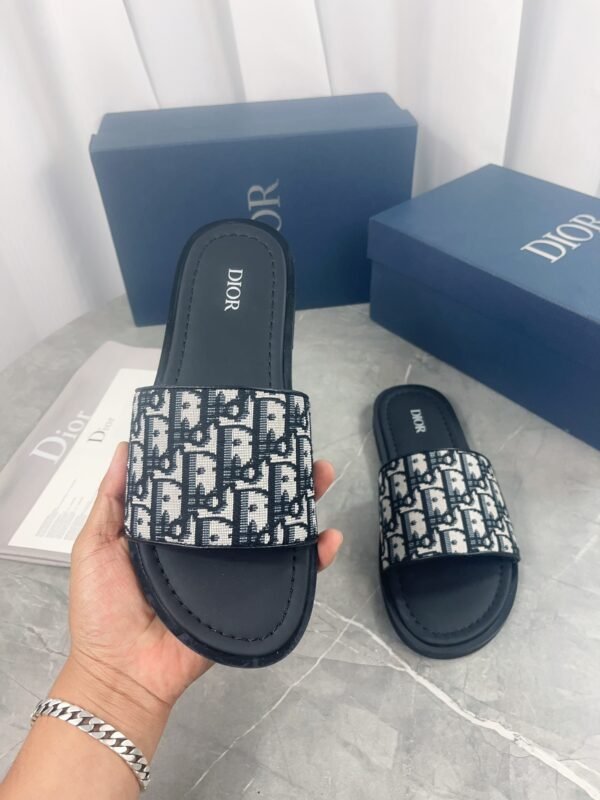 D-Classic Men's High Quality Slippers-3119 - Image 2