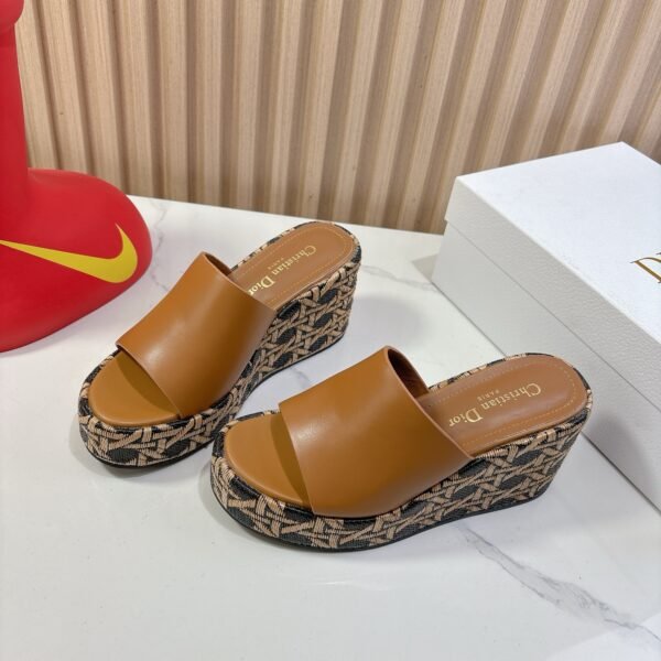 D-Classic Thick Bottom Slope Heel Women's Slippers-3124 - Image 6