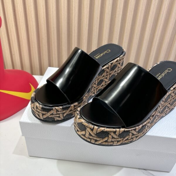 D-Classic Thick Bottom Slope Heel Women's Slippers-3124 - Image 5