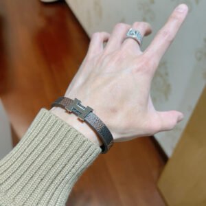 H-Latest pure leather bracelet-060