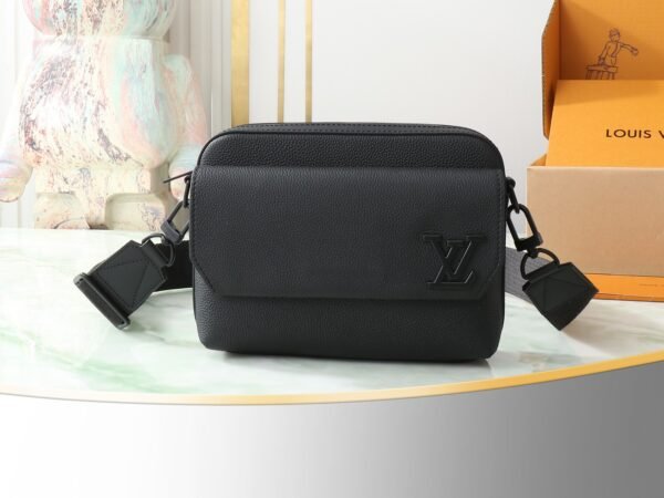 L-Vintage Men's Messenger Bag-1135