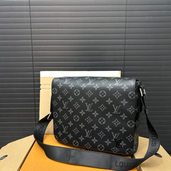 L-Vintage Men's Messenger Bag-1138 - Image 2
