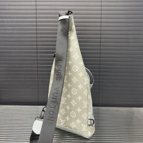 L-New Men's Chest Bag-1144 - Image 2