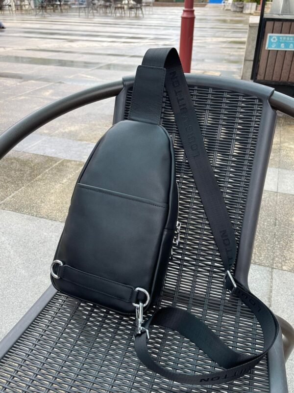 L-New Men's Chest Bag-1155 - Image 2