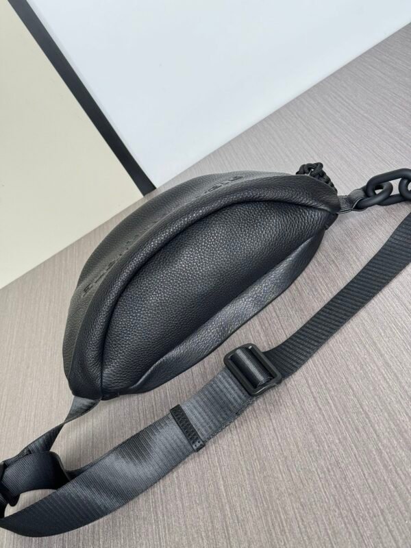 A-New Men's Chest Bag-1156 - Image 4