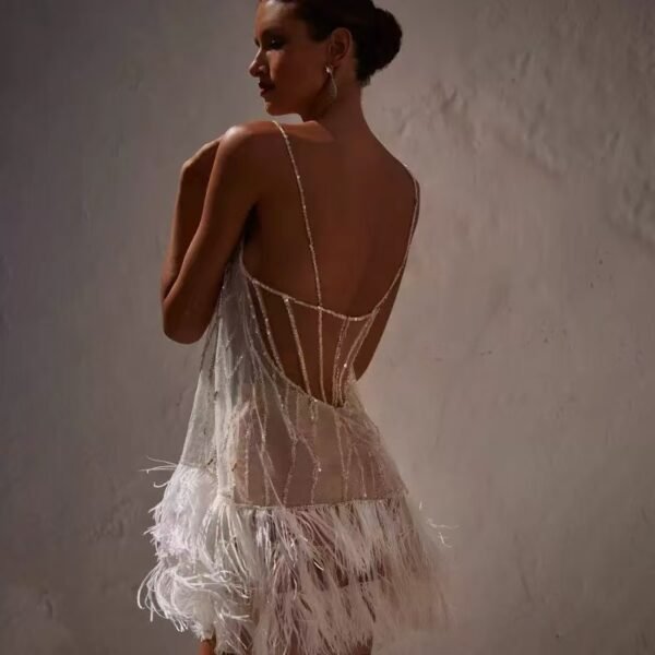 Elegant feather skirt - Image 2