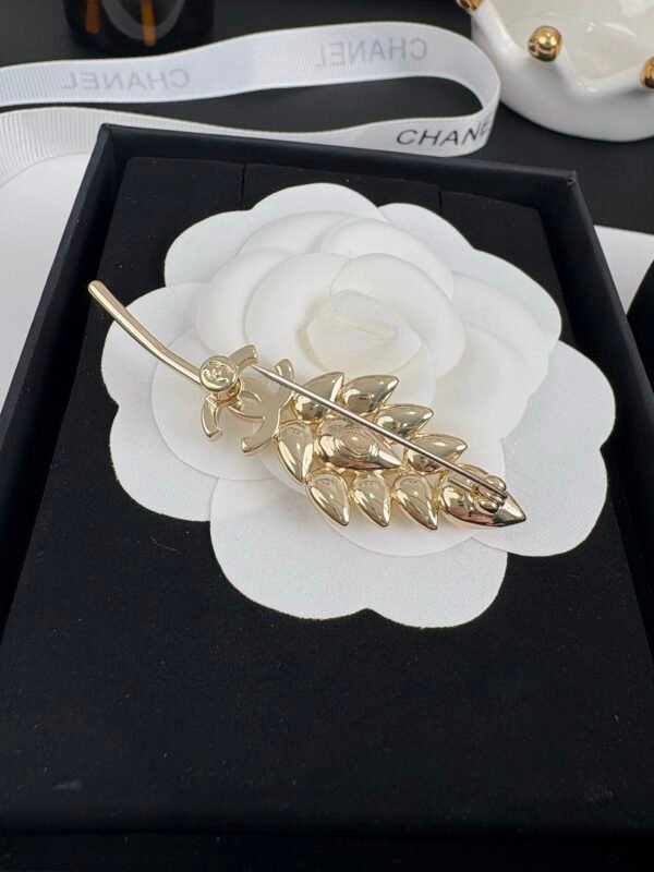 C-New Water Drop Diamond Brooch-0136