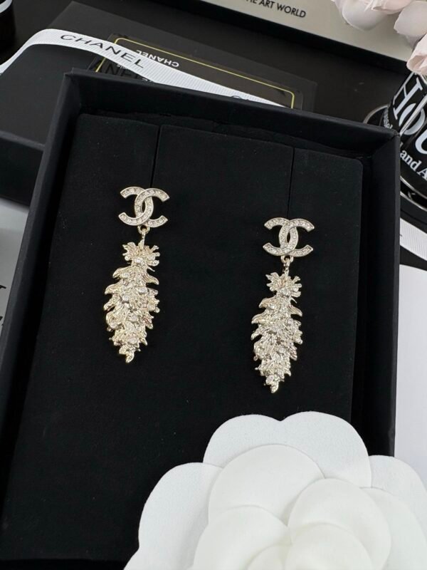 C-Elegant new feather stud earrings-0137