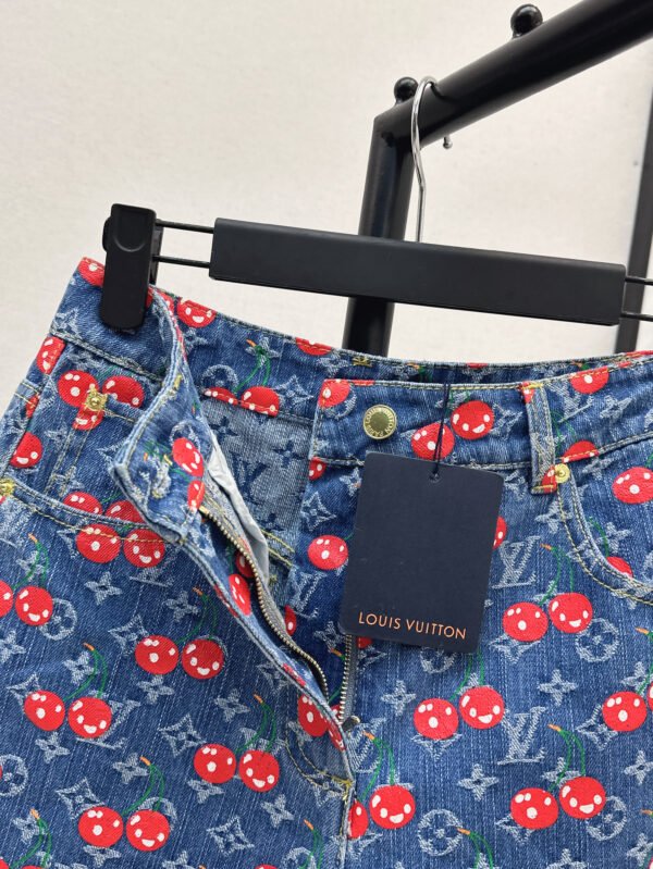 L-Classic collaboration shorts-2252 - Image 4