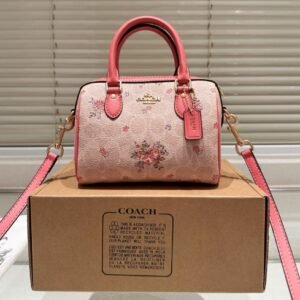 C-New versatile perfect workmanship Coach pillow bag  108