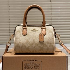 C-Classic Versatile Perfectly Made Coach Pillow Bag 109