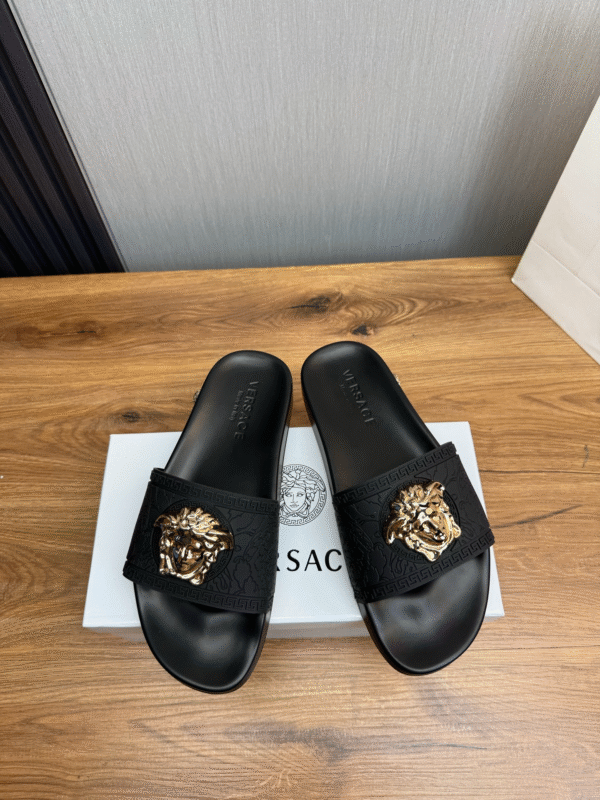 V-Classic Slippers-3298