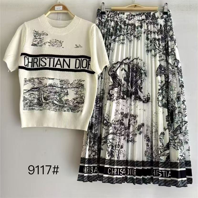 Classic printed two-piece suit