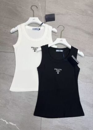 New classic vest