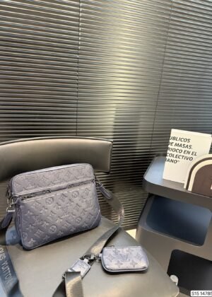 L-New Series-Printed Shoulder Bag-1180