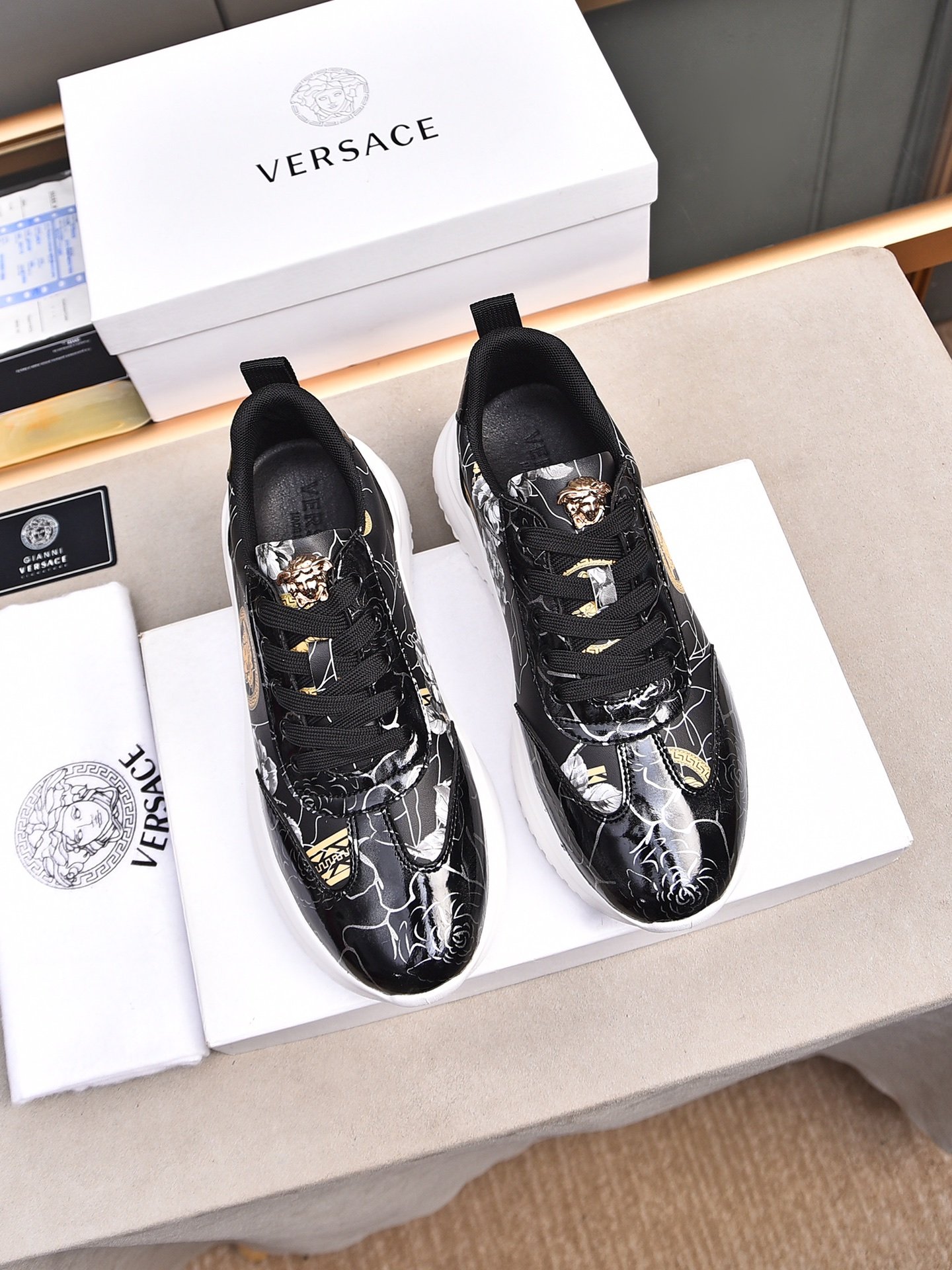 V-Classic sneakers-3311 - Image 6