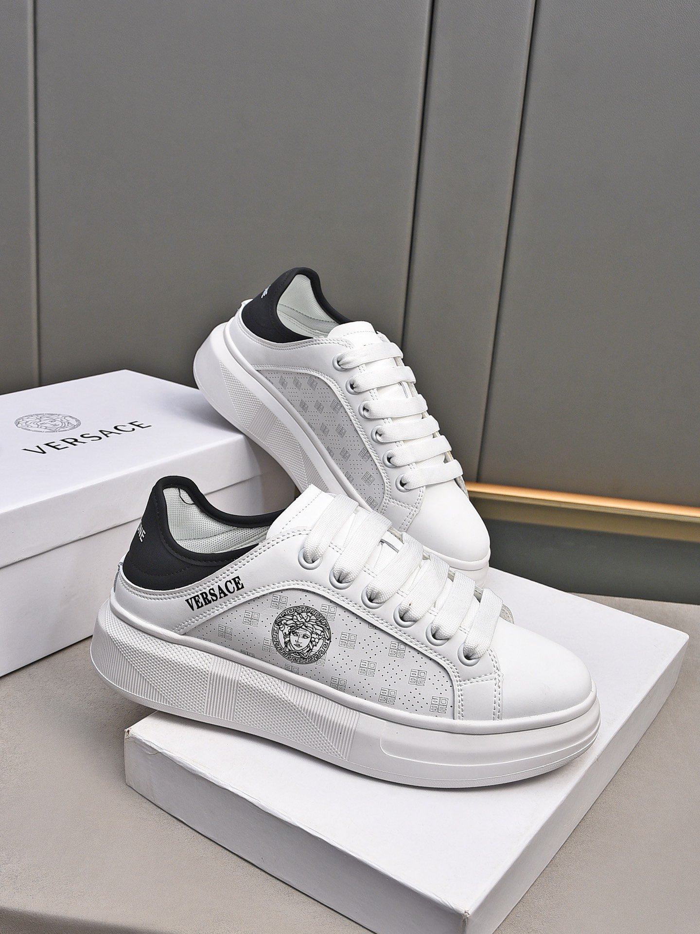 V-Classic sneakers-3313 - Image 5