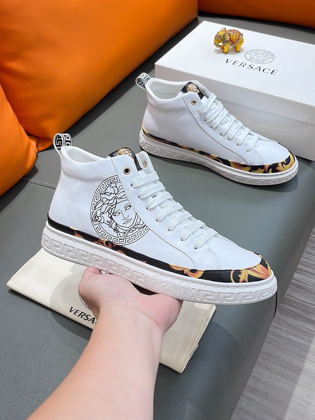 V-Classic high-top sneakers-3320 - Image 2