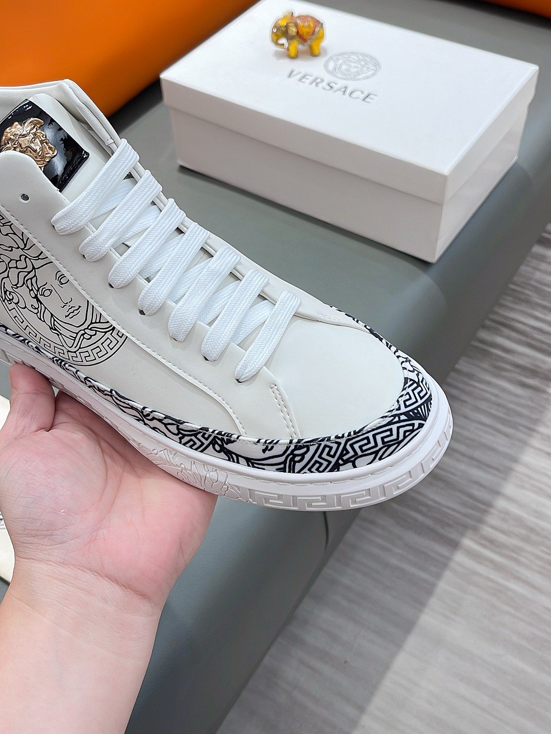 V-Classic high-top sneakers-3320 - Image 8