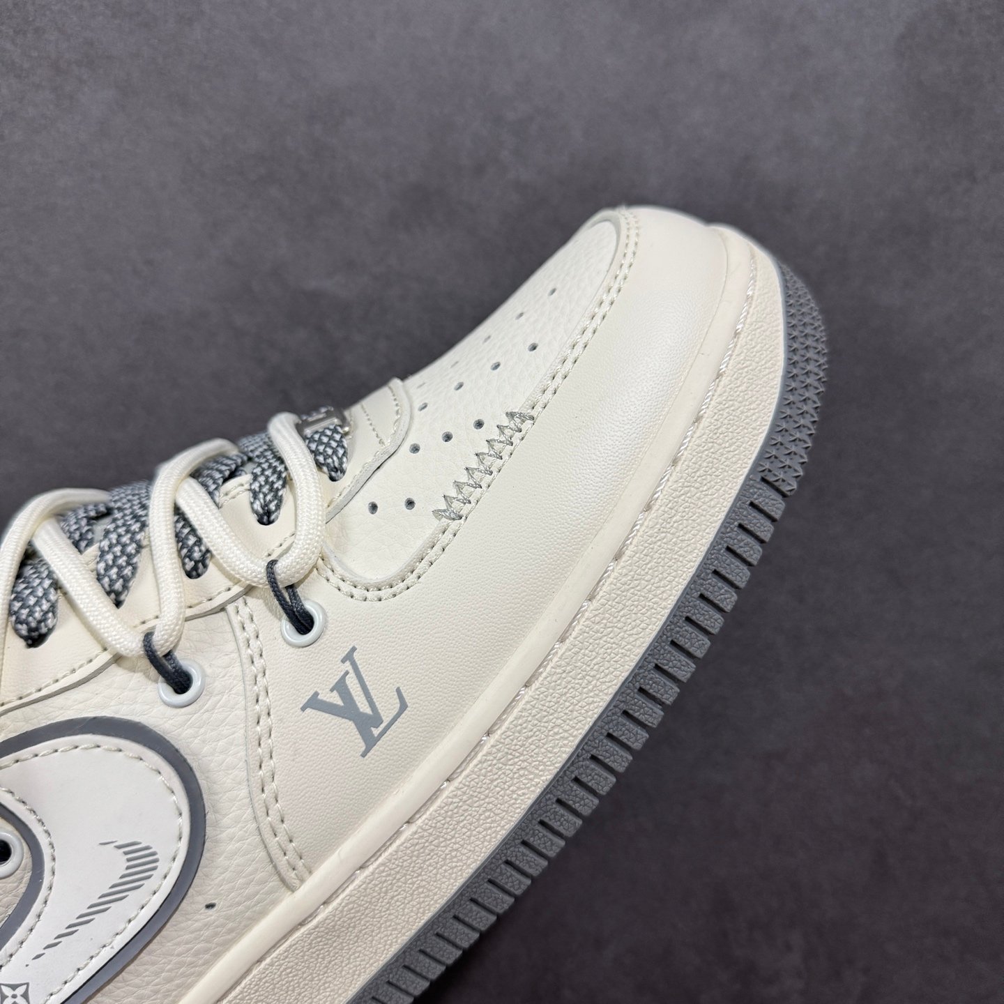 L-LV co-branded casual sneakers-3321 - Image 4