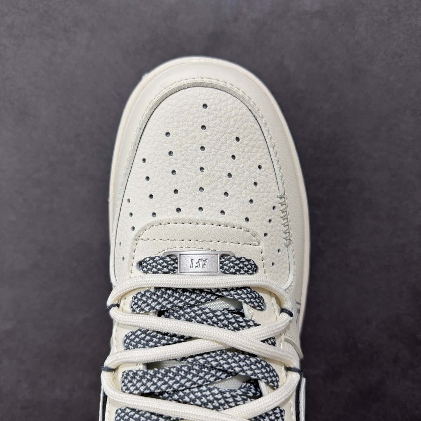 L-LV co-branded casual sneakers-3321 - Image 6