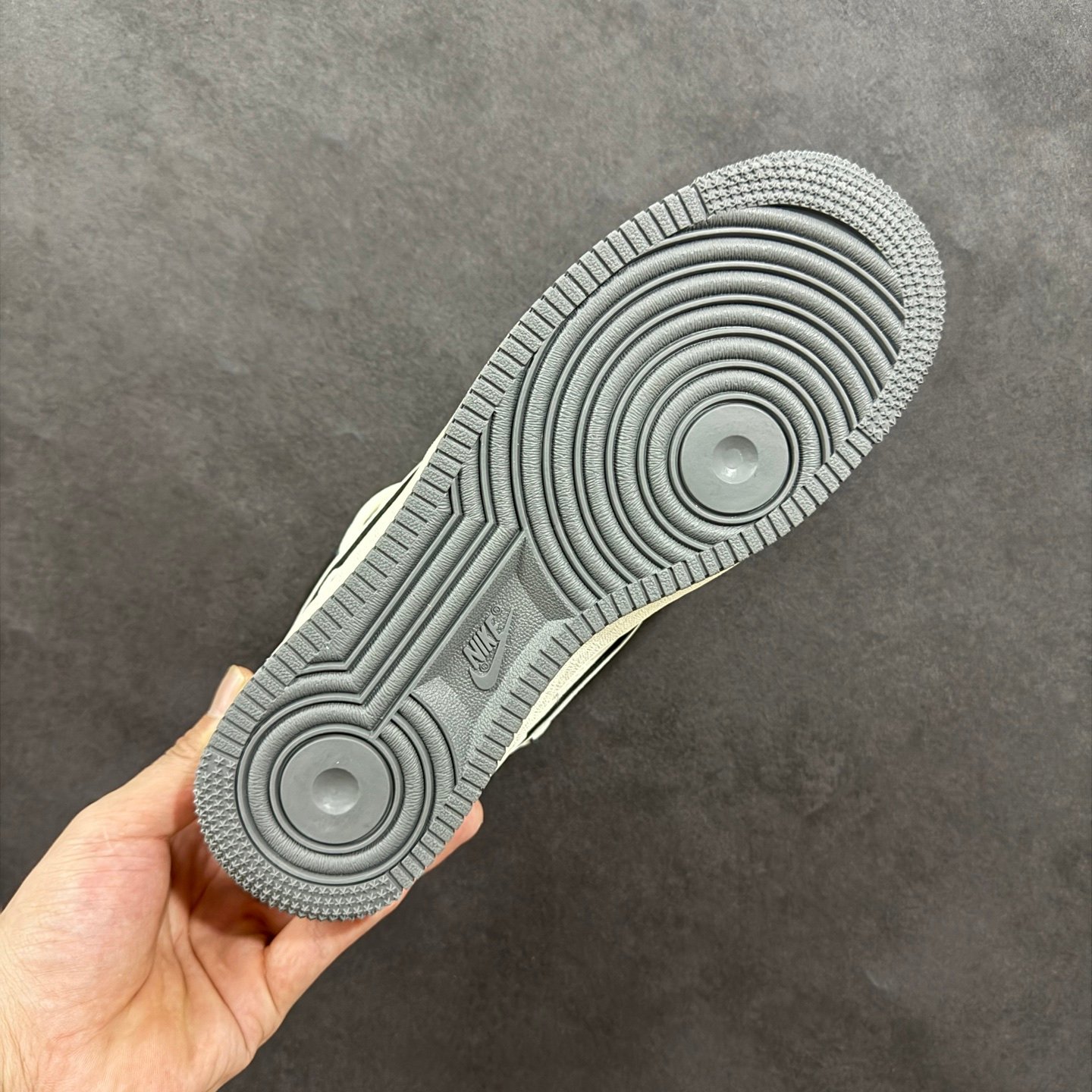 L-LV co-branded casual sneakers-3321 - Image 7