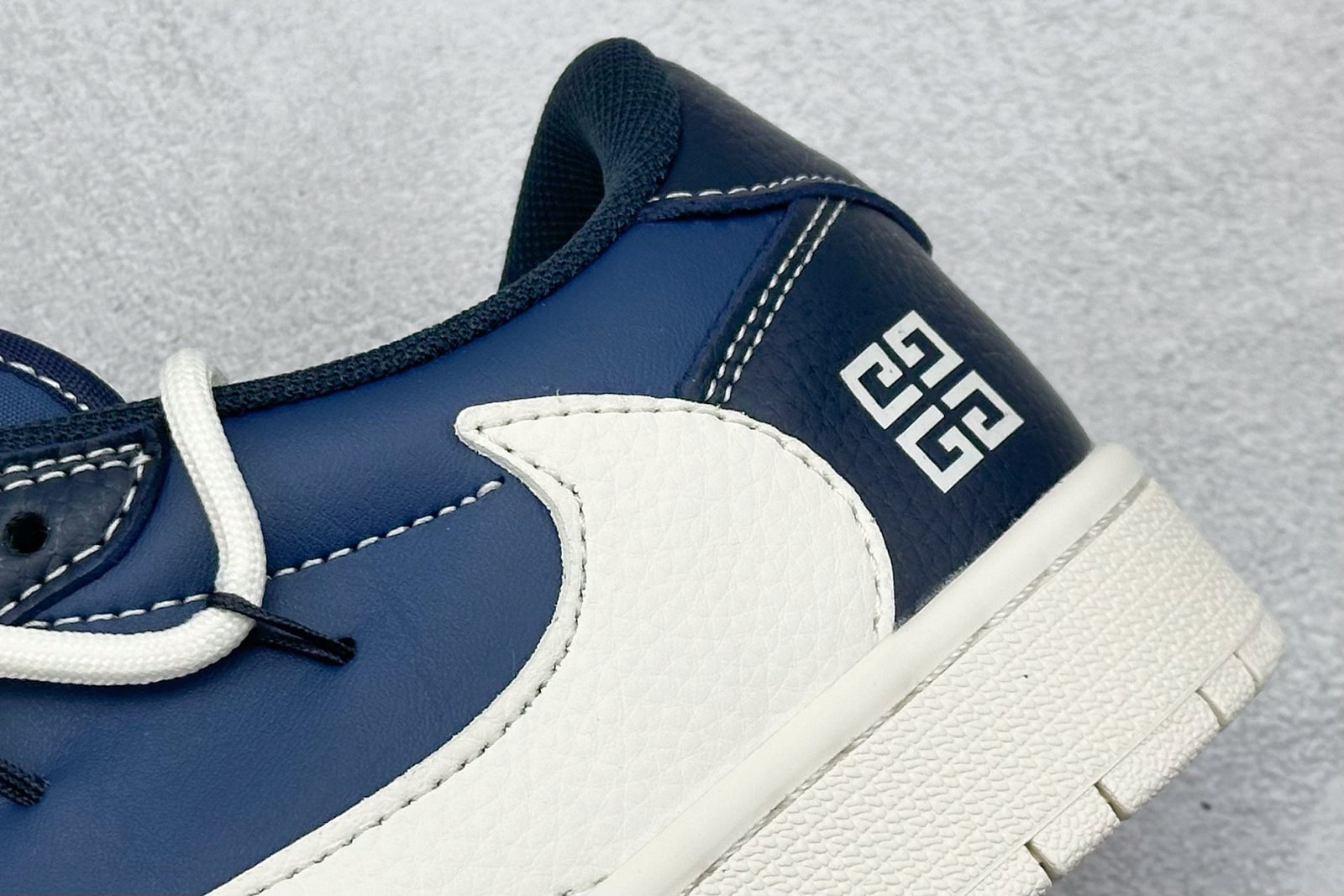 N-Givenchy co-branded casual sneakers-3361 - Image 5