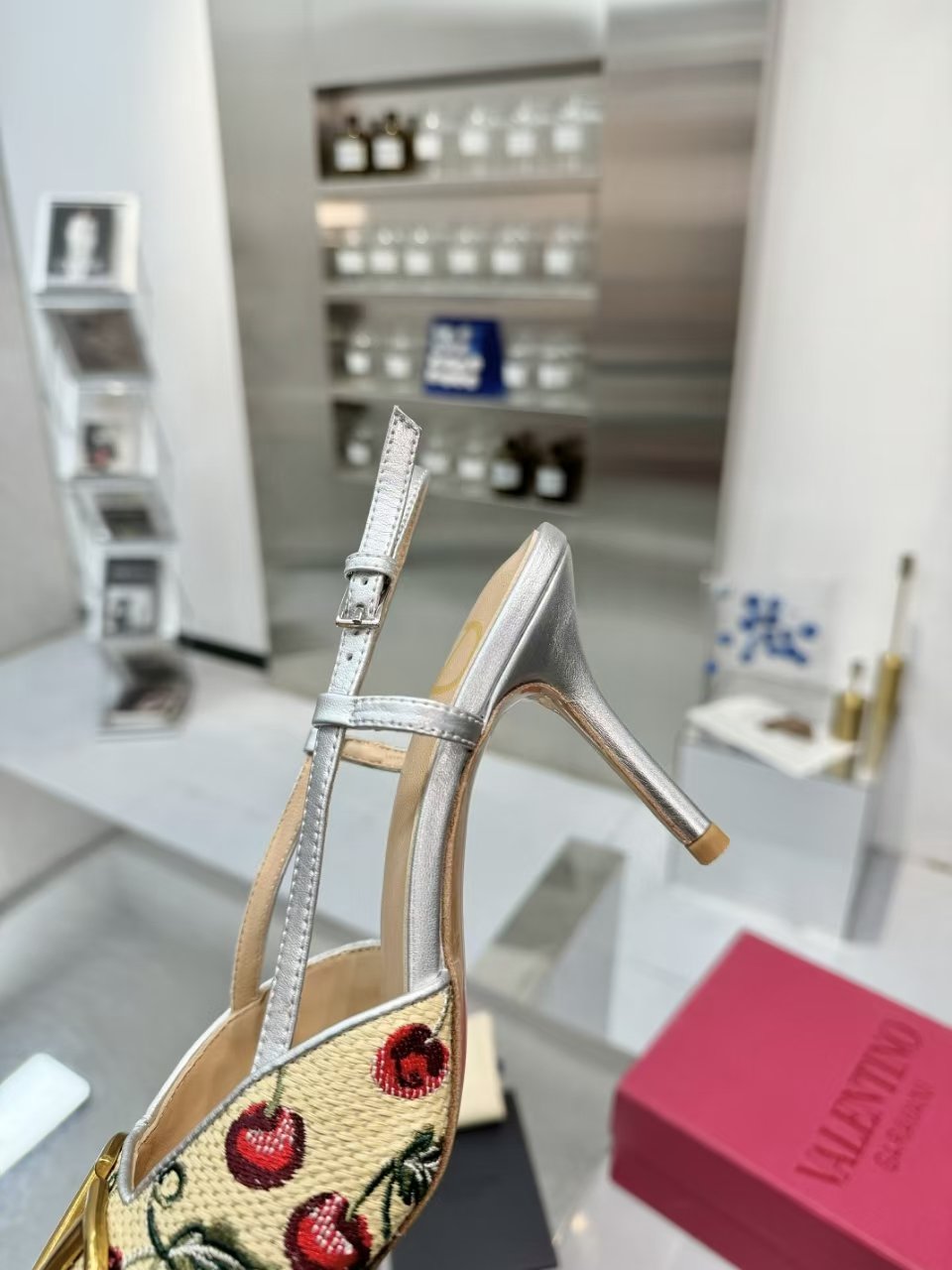 V-Original cherry embroidered sandals-3469 - Image 2